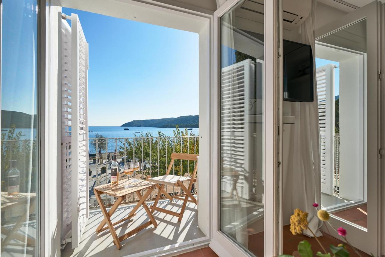 Beachfront Suite In Cadaques Center エクステリア 写真