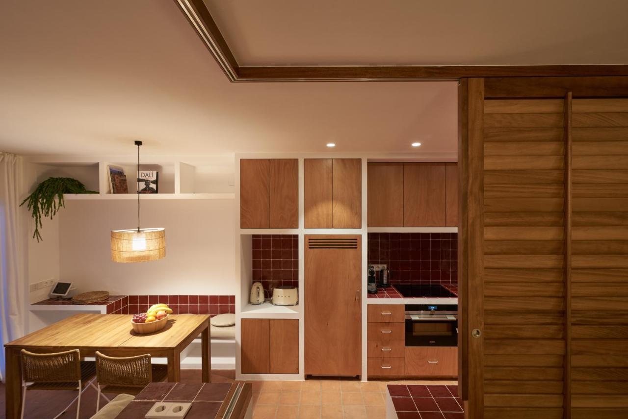 Beachfront Suite In Cadaques Center エクステリア 写真